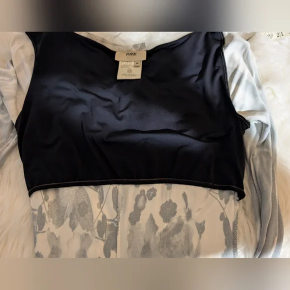 Fuzzi Dress - Picture 6 of 7